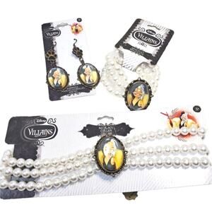 Disney Cruella De Vil Pearl Jewelry Pack | White Pearls